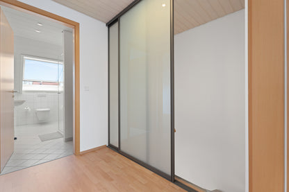 ERFOLGREICH VERMITTELT - Modernes Reihenmittelhaus mit Garten in Stuttgart-Stammheim