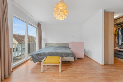 ERFOLGREICH VERMITTELT - Modernes Reihenmittelhaus mit Garten in Stuttgart-Stammheim