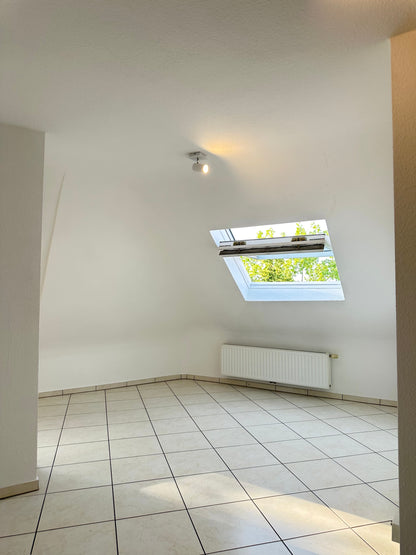 ERFOLGREICH VERMIETET - Dachgeschosswohnung mit Traumblick – Stuttgart-Ost