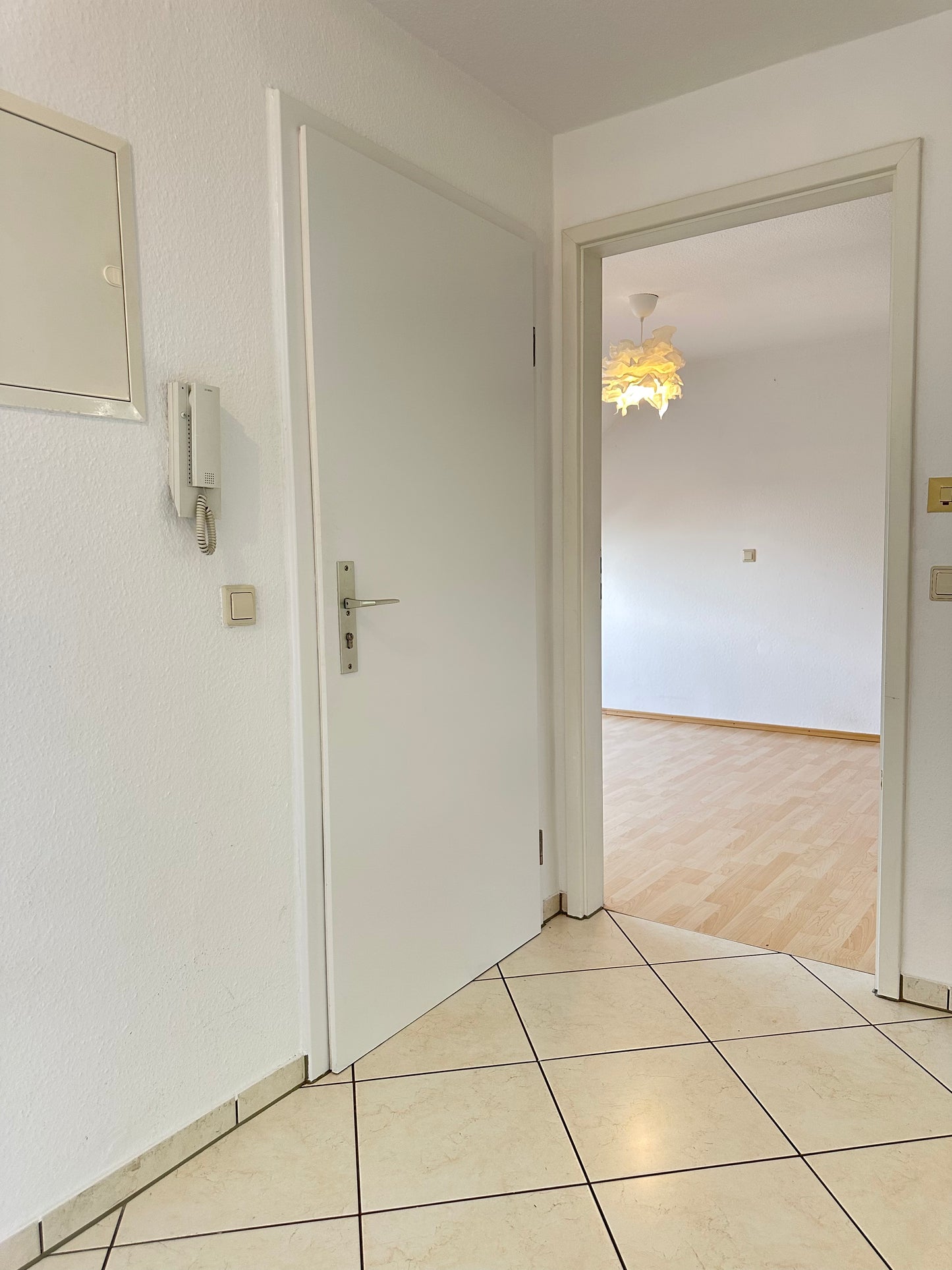 ERFOLGREICH VERMIETET - Dachgeschosswohnung mit Traumblick – Stuttgart-Ost